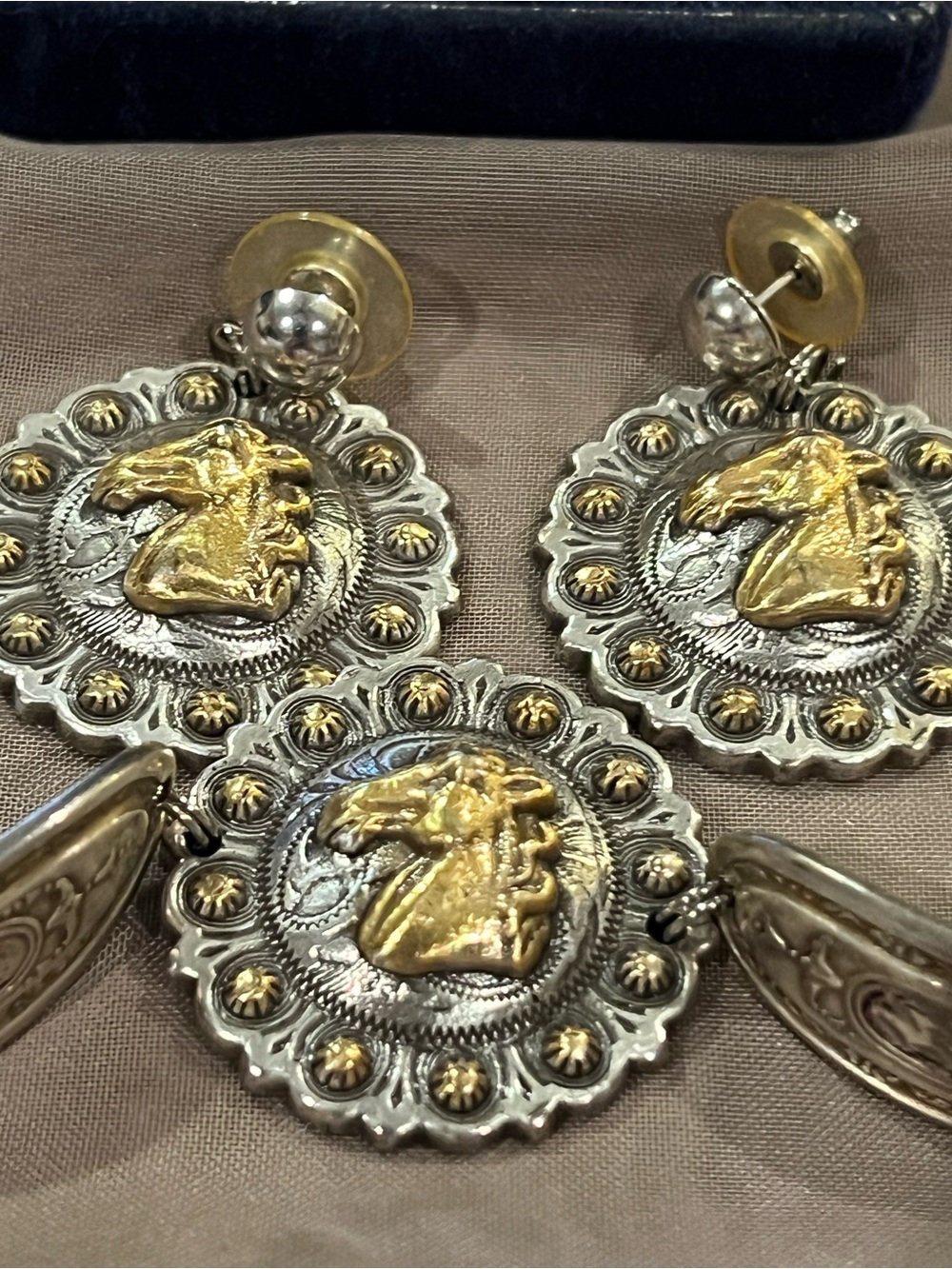 MONTANA SILVERSMITHS bracelet/pierced  earrings western set - Picture 3 of 6